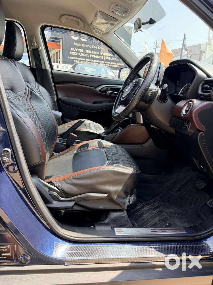 Maruti Suzuki Grand Vitara 1.5 Delta Smart Hybrid At, 2023, Petrol