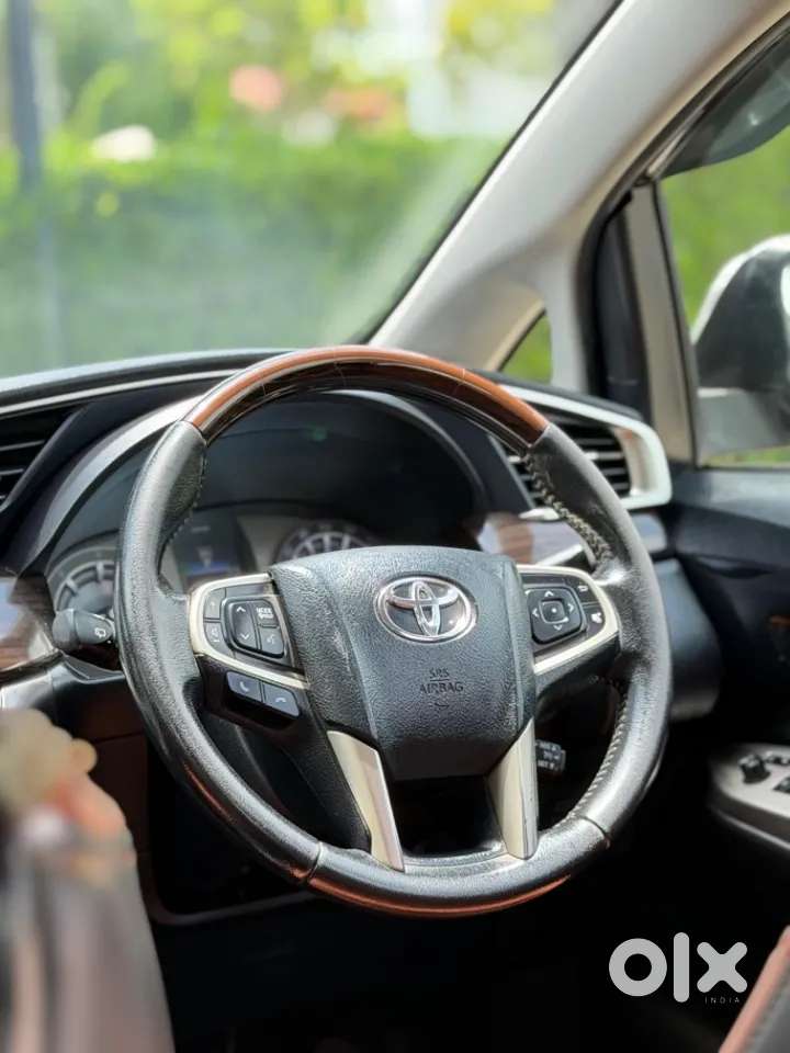 Toyota Innova Crysta 2.8 Zx At 7 Seater, 2019, Diesel
