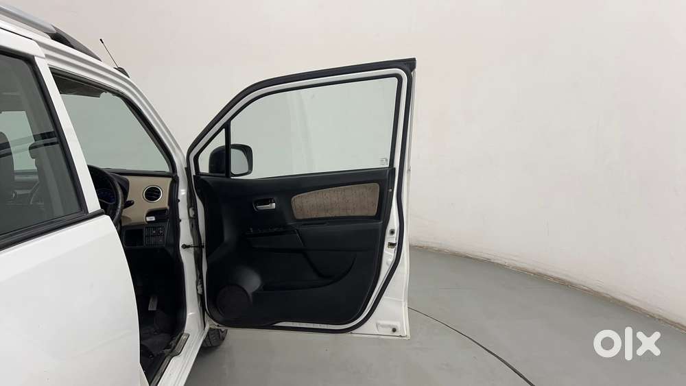 Maruti Suzuki Wagon R 1.0 Vxi Amt, 2017, Petrol