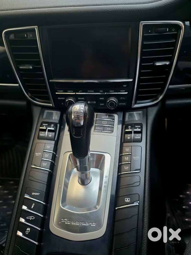 Porsche Panamera V6 Diesel In Carmine Red