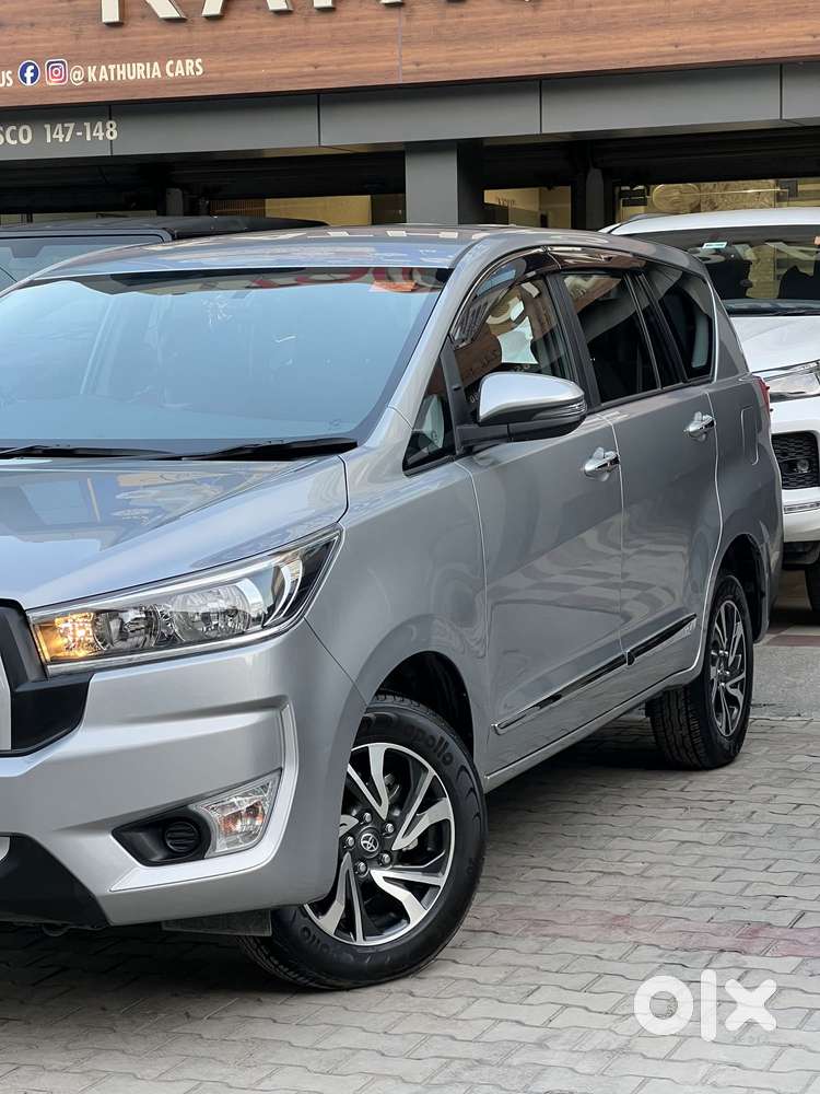 Toyota Innova Crysta 2.4 G Plus Mt 8 Str, 2026, Diesel