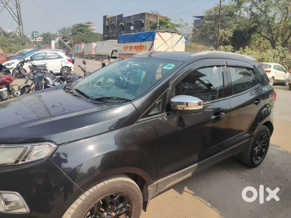 Ecosport Showroom Maintained Titanium Petrol 2015