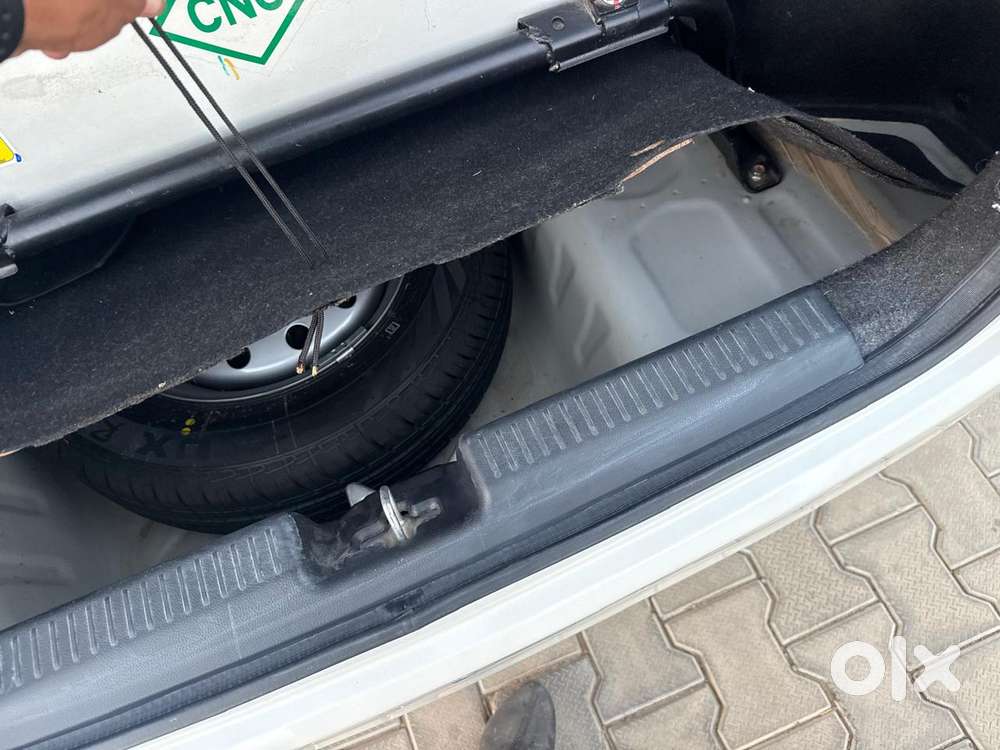 Maruti Suzuki Swift Dzire Lxi Optional-o, 2024, Cng & Hybrids