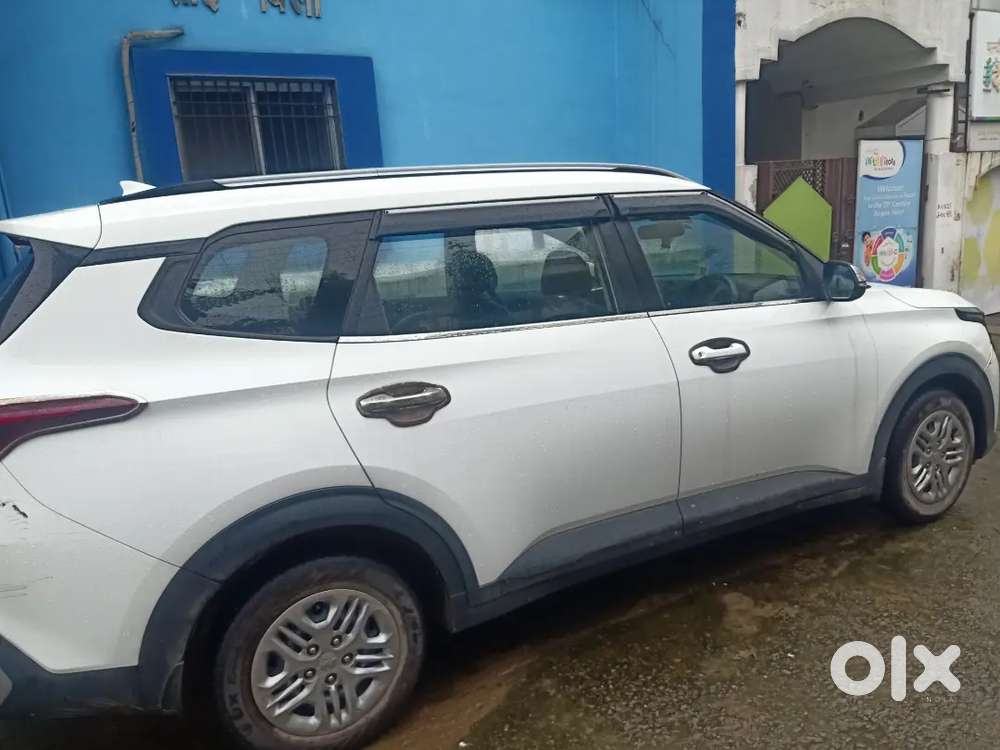 Kia Carens Prestige 2023