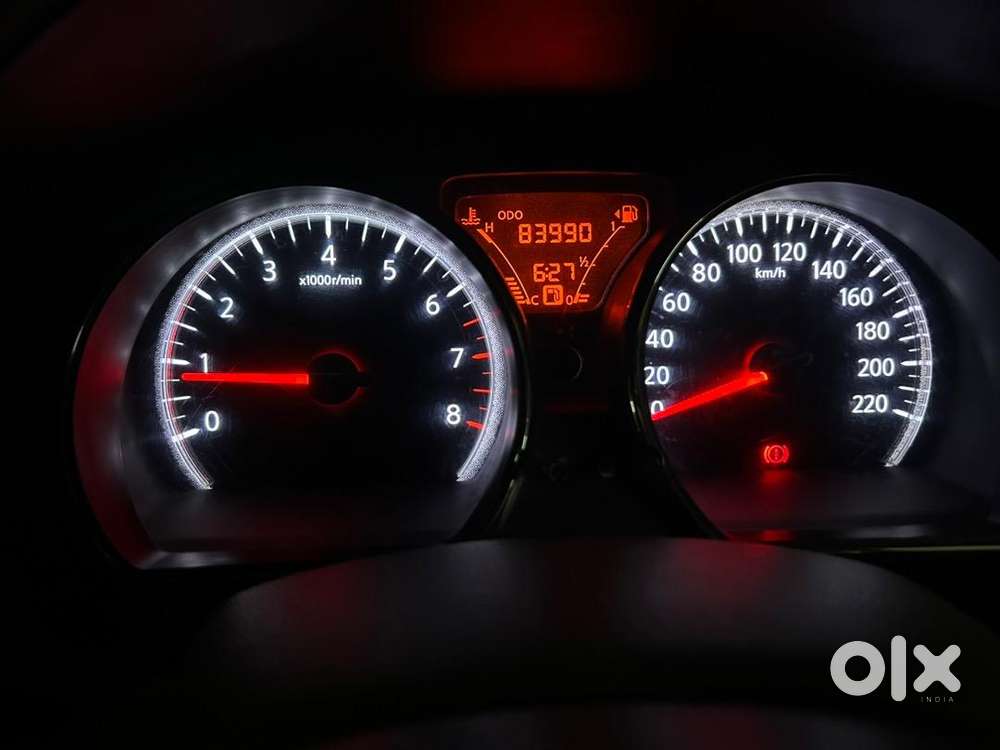 Nissan Sunny 2011 Petrol 890000 Km Driven