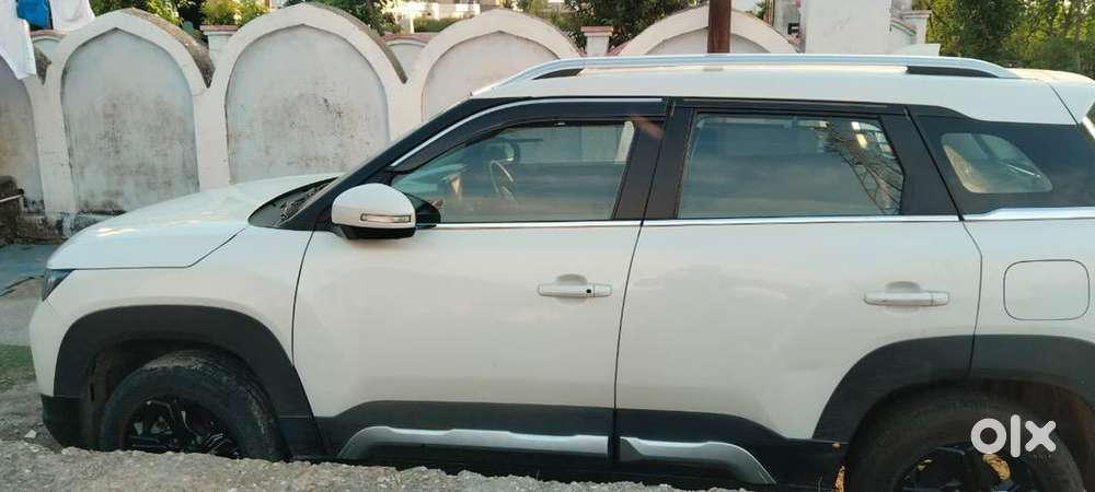 Brand New Maruti Suzuki Vitara Brezza 2024 Petrol Good Condition