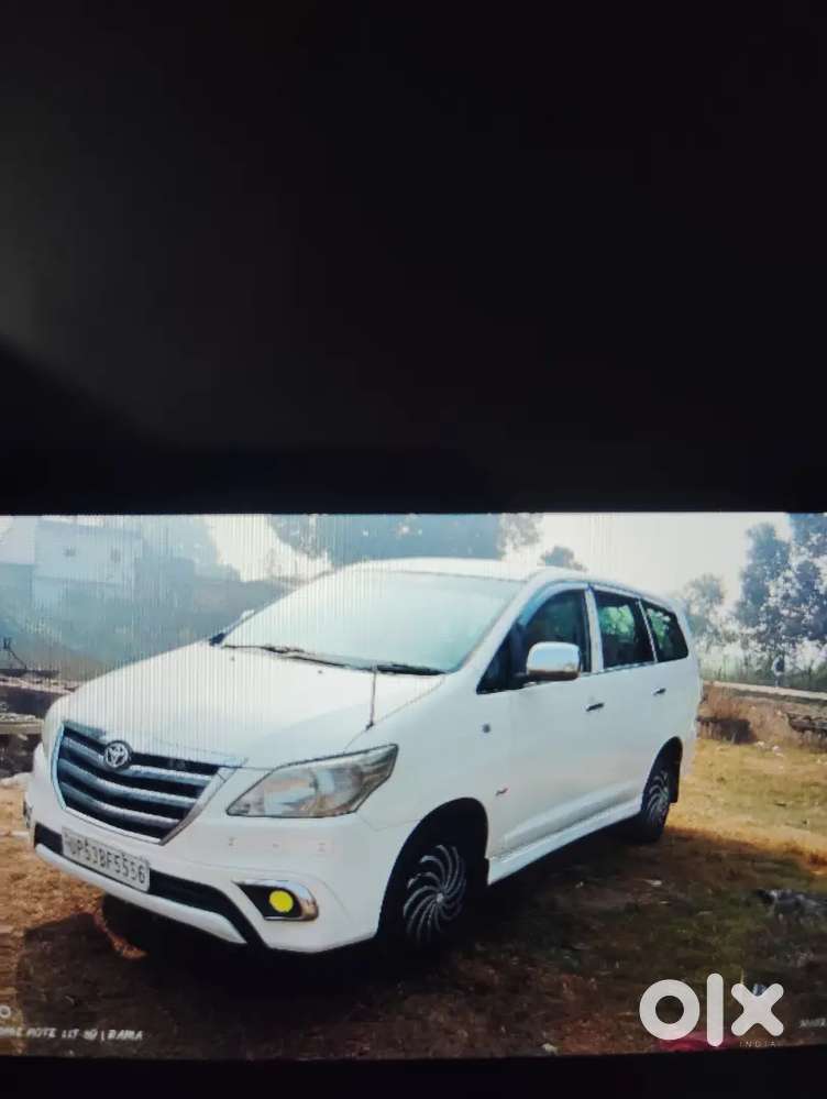 Toyota Innova 2013