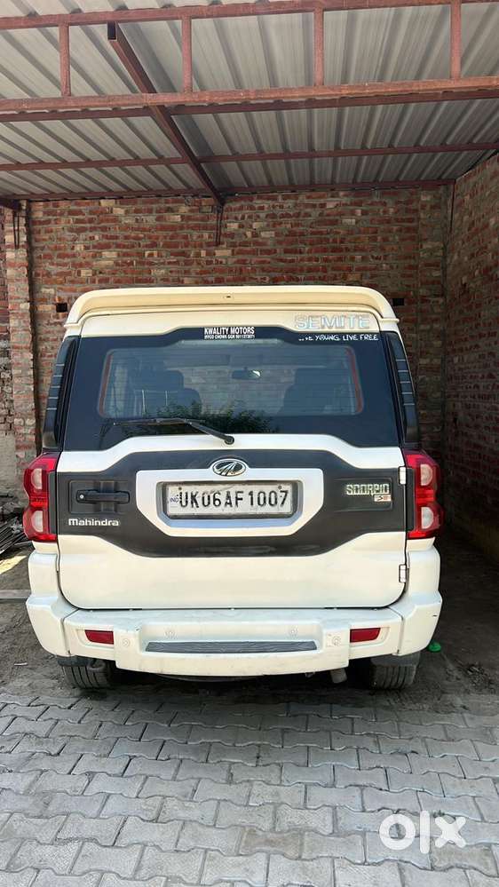 Mahindra Scorpio S8, 2015, Diesel