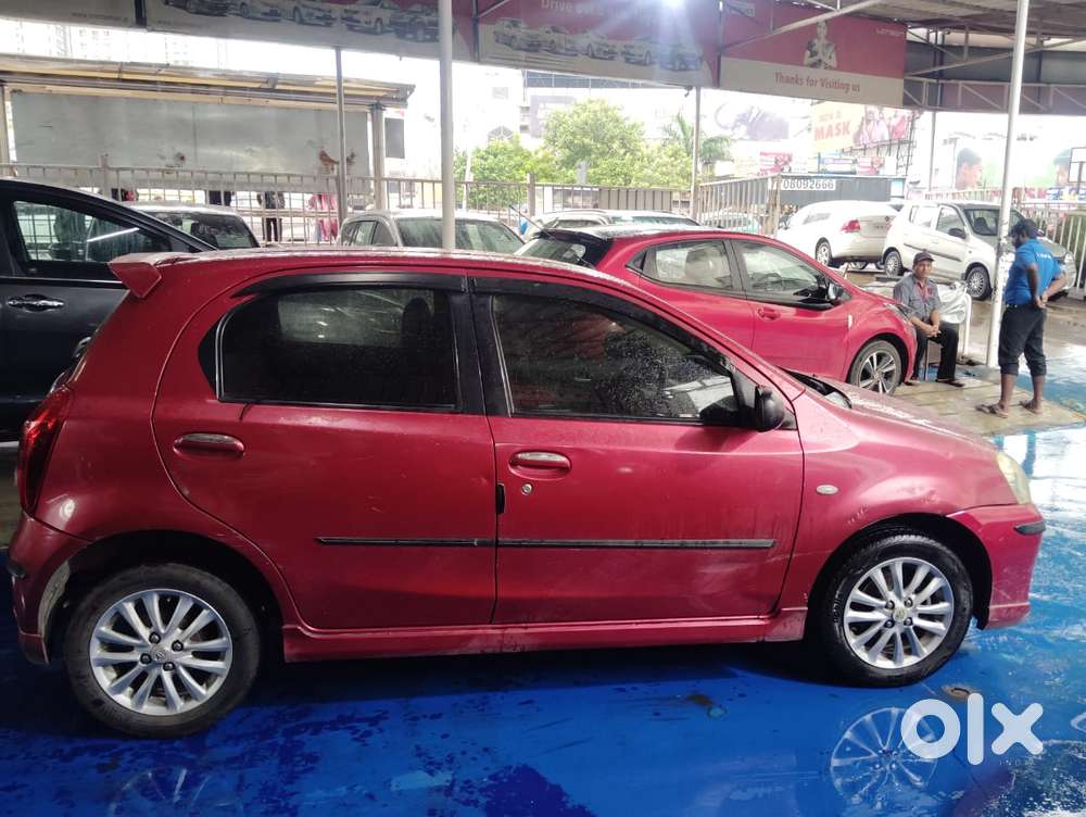 Toyota Etios Liva, 2011, Petrol