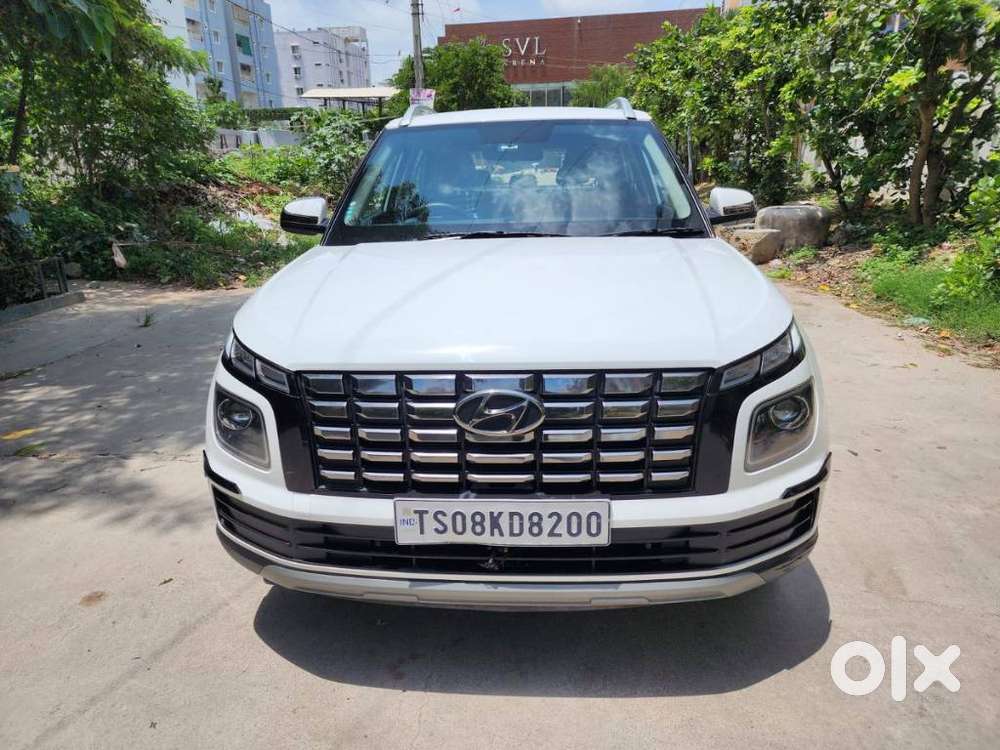 Hyundai Venue 1.2 S (o), 2024, Petrol