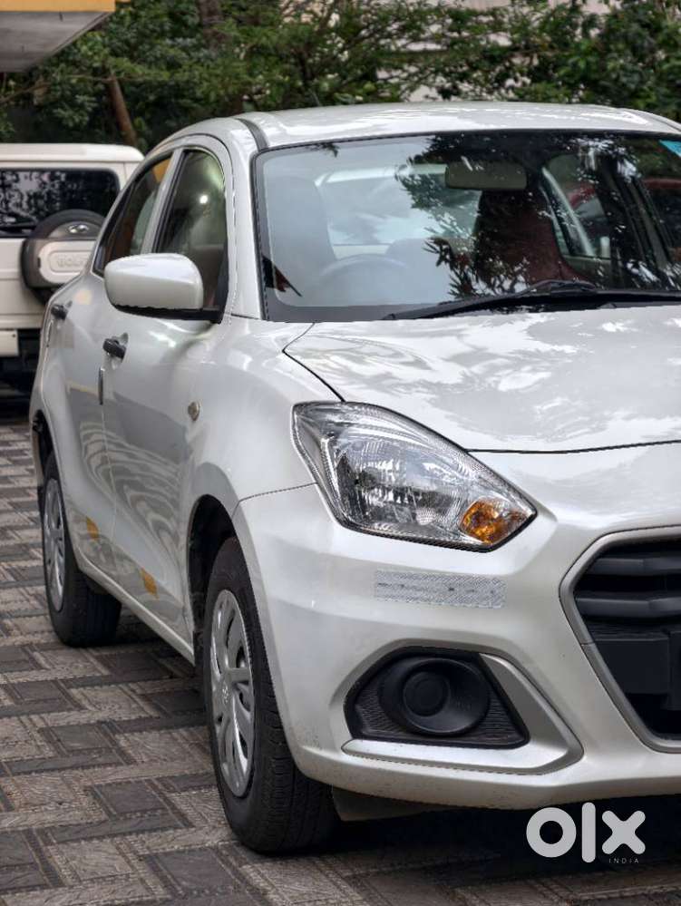 Maruti Suzuki Dzire 1.2 Lxi, 2023, Petrol