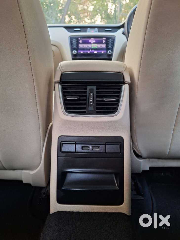 Skoda Octavia 1.8 Tsi At L K, 2017, Petrol