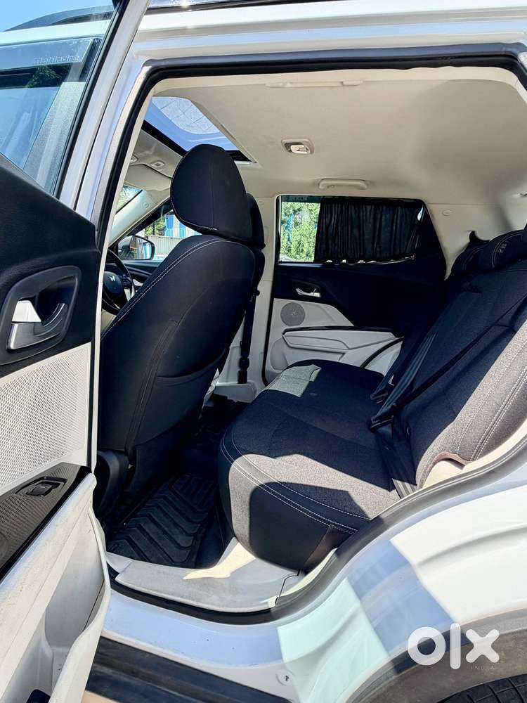 Mahindra Xuv 3xo Ax5 Ds Mt, 2024, Diesel