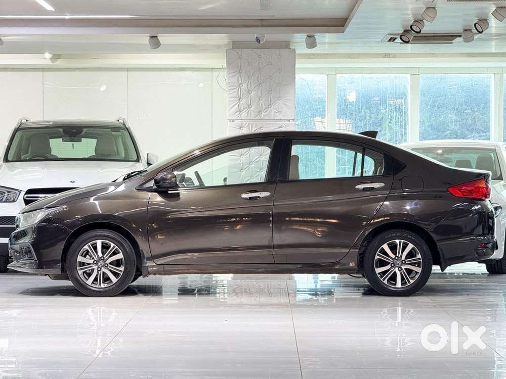 Honda City 1.5 V Cvt I-vtec Mt, 2022, Petrol