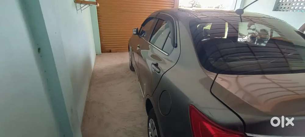 Maruti Suzuki Dzire 2023 Petrol 85000 Km Driven