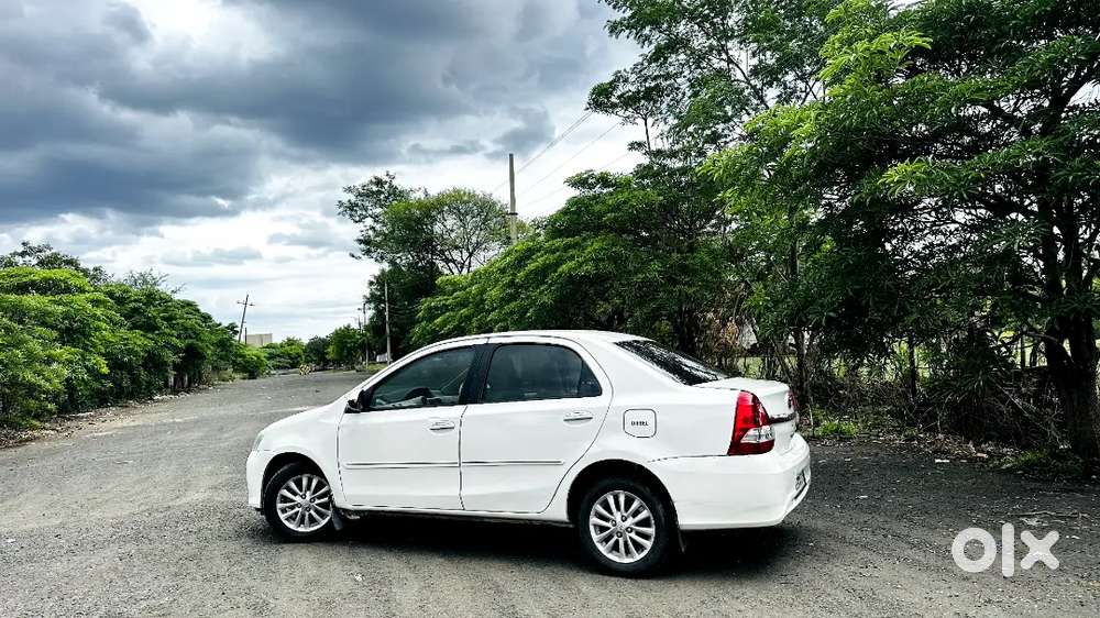 Toyota Etios 2016 Diesel 170603 Km Driven