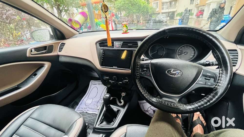 Hyundai I20 Sportz Petrol/cng Fitted