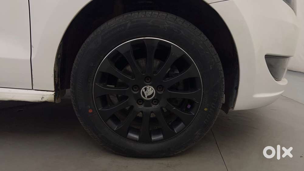 Skoda Rapid [ ] 1.5 Style Plus Tdi At, 2016, Diesel