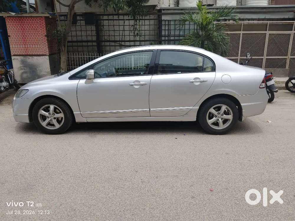 Honda Civic 1.8 V Automatic 2010