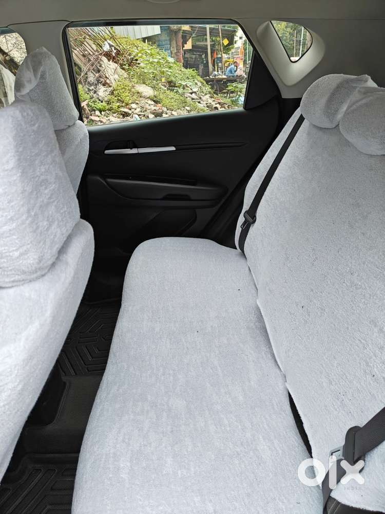 Kia Sonet 2023 Petrol 12600 Km Driven