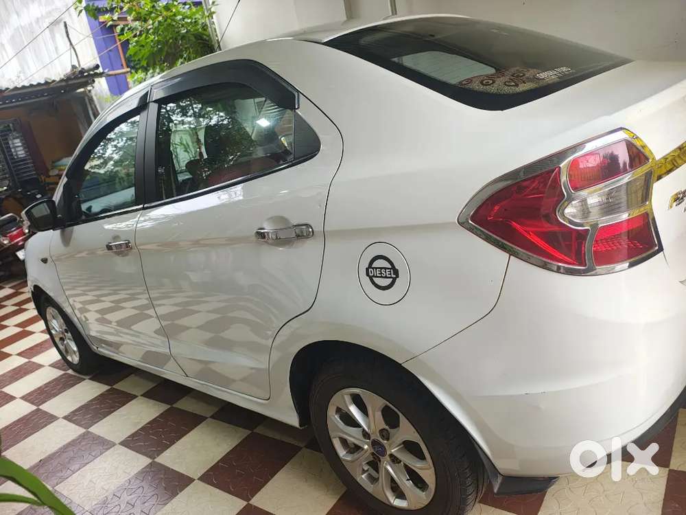 Ford Aspire Titanium 2018