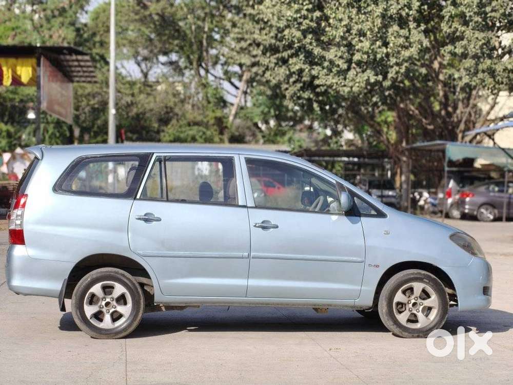 Toyota Innova 2004-2011 2.5 G4 Diesel 8-seater, 2011, Diesel