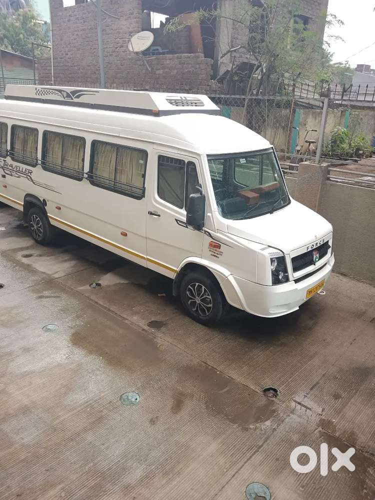 20 Seater Tempo Traveller