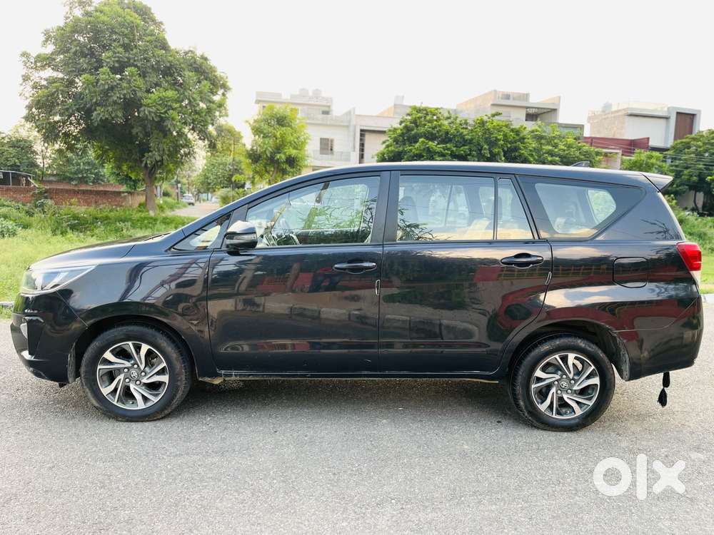Toyota Innova Crysta 2.7 Gx Limited Edition At 7 Str, 2022, Diesel