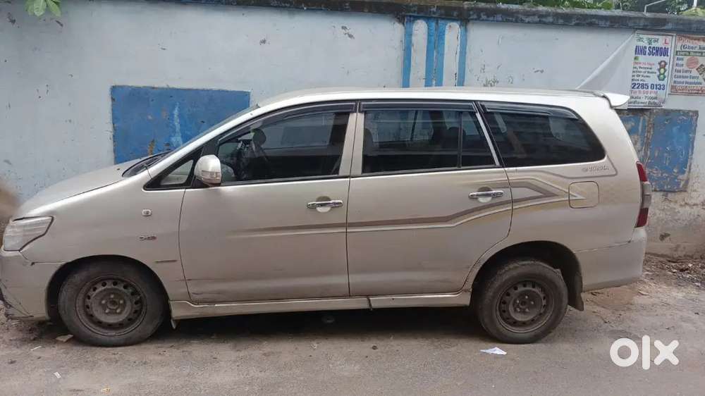 Toyota Innova Diesel Manual 2013 Variant