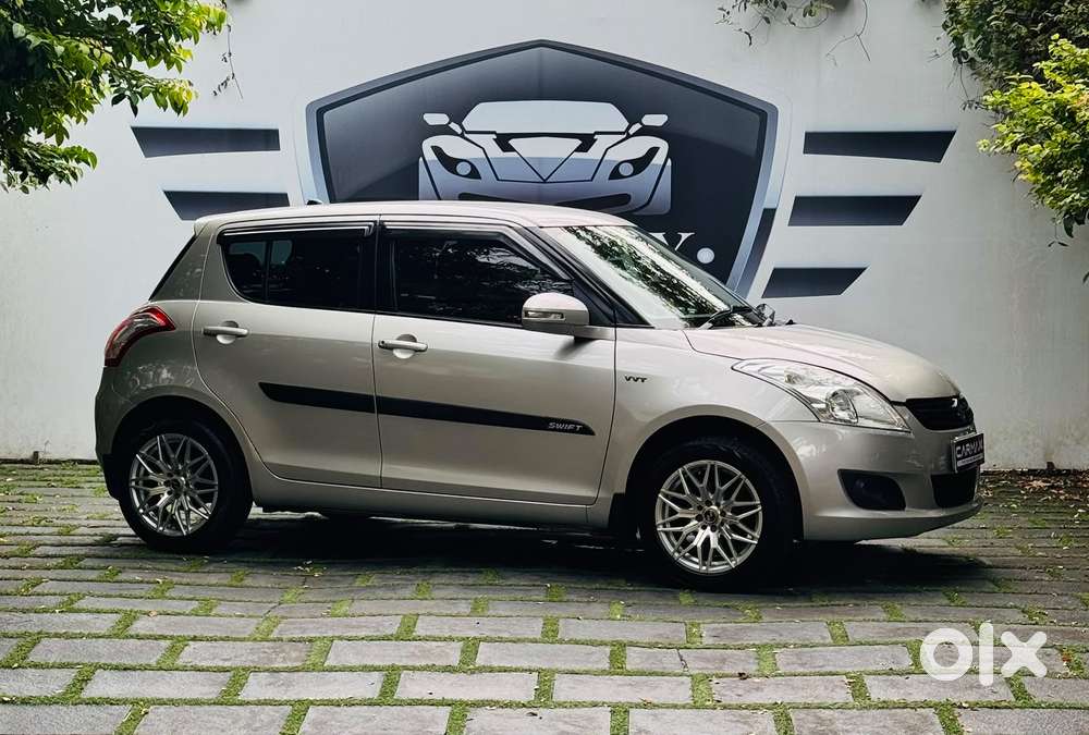 Maruti Suzuki Swift Vxi Optional, 2013, Petrol