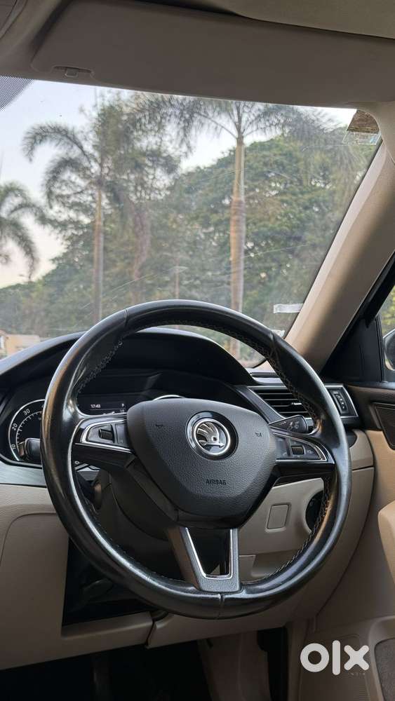 Skoda Superb 2013-2015 Elegance 1.8 Tsi Mt, 2016, Petrol