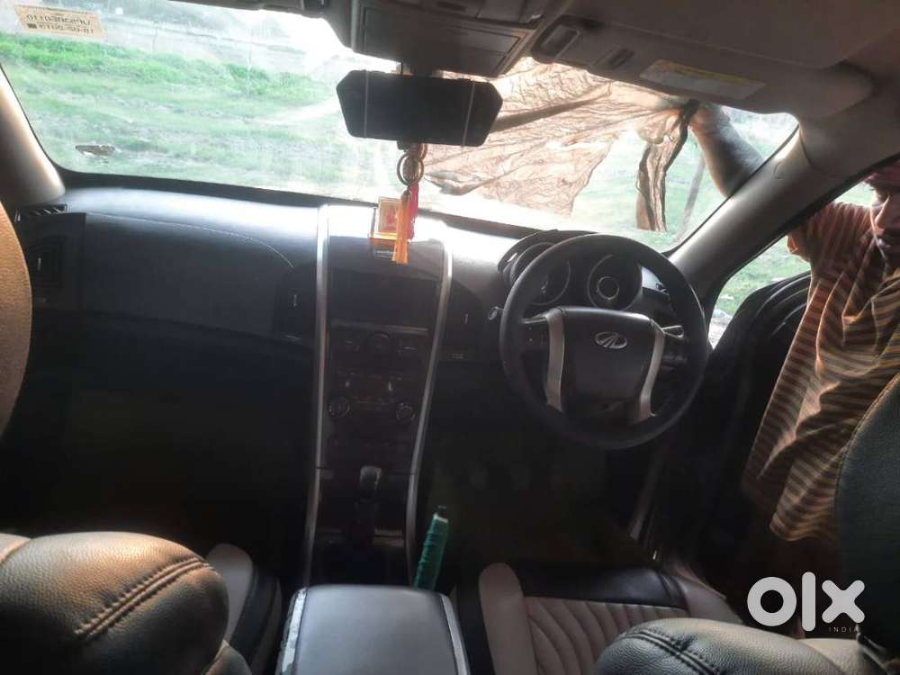 Mahindra Xuv500 2013 Diesel 90000 Km Driven