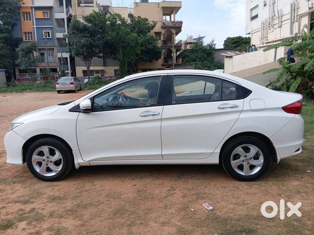 Honda City V Mt, 2015, Petrol