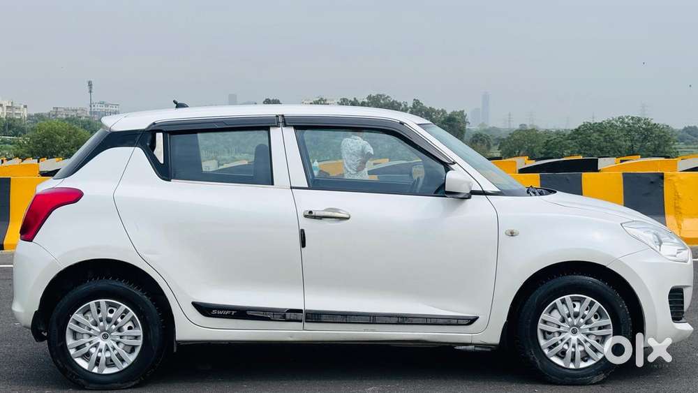 Maruti Suzuki Swift Lxi Option, 2021, Petrol