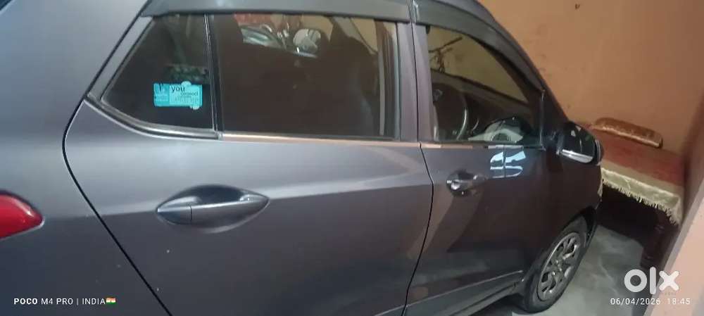 Hyundai Grand I10 Sportz 2017 Diesel 76000 Km Driven