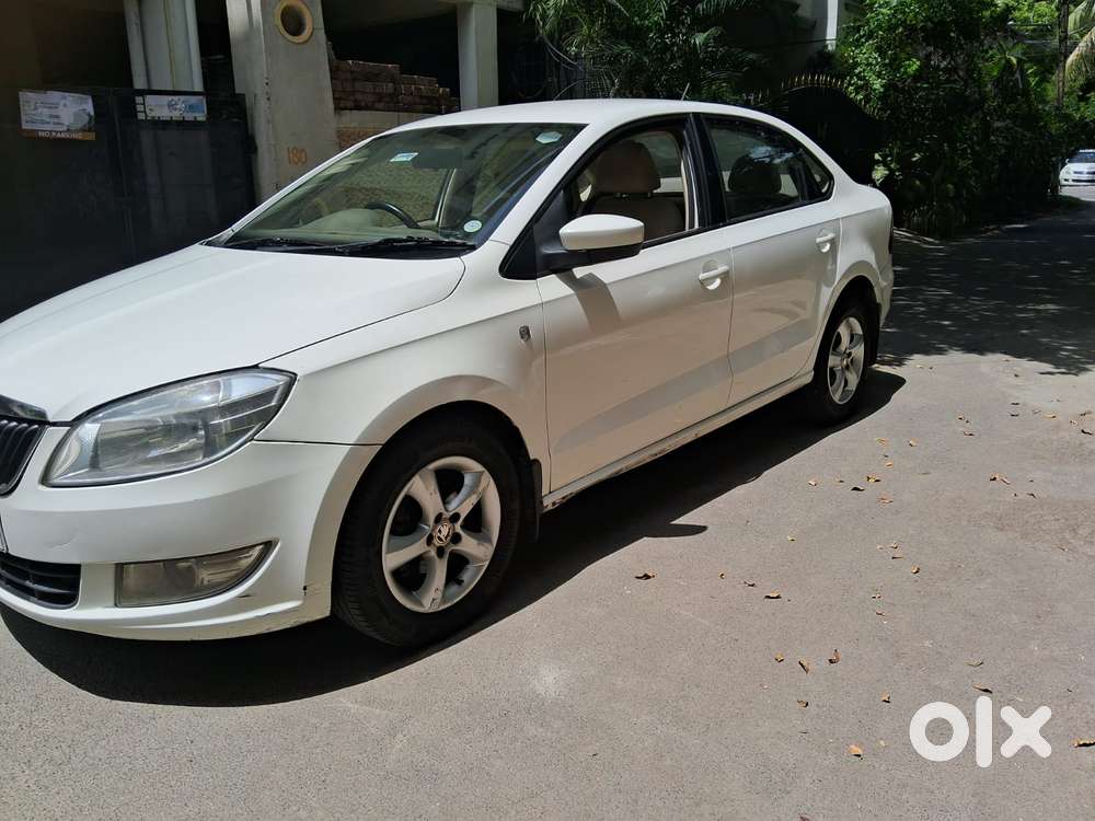 Skoda Rapid 1.6 Tdi Elegance, 2013, Diesel