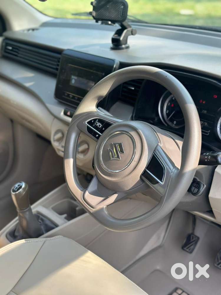 Maruti Suzuki Ertiga 2022-2023 Vxi Cng, 2021, Cng & Hybrids