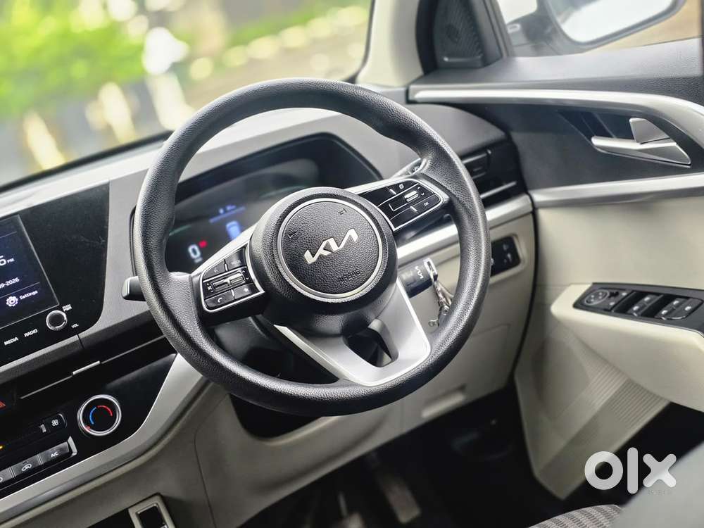 Kia Carens 1.4 Prestige 7 Str, 2022, Petrol