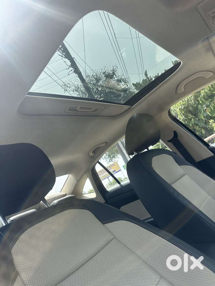 Skoda Slavia 1.5 Tsi Style At, 2022, Petrol