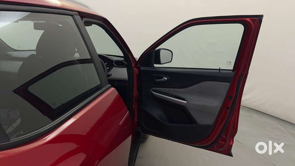 Nissan Magnite 1.0 Xv, 2024, Petrol