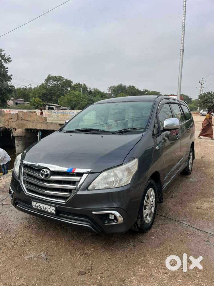 Toyota Innova 2010 Diesel Well Maintained