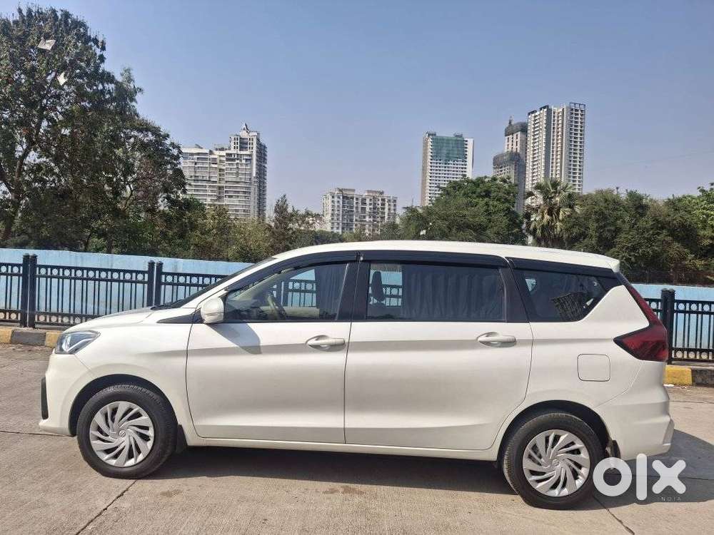 Maruti Suzuki Ertiga Vxi At Petrol, 2022, Petrol