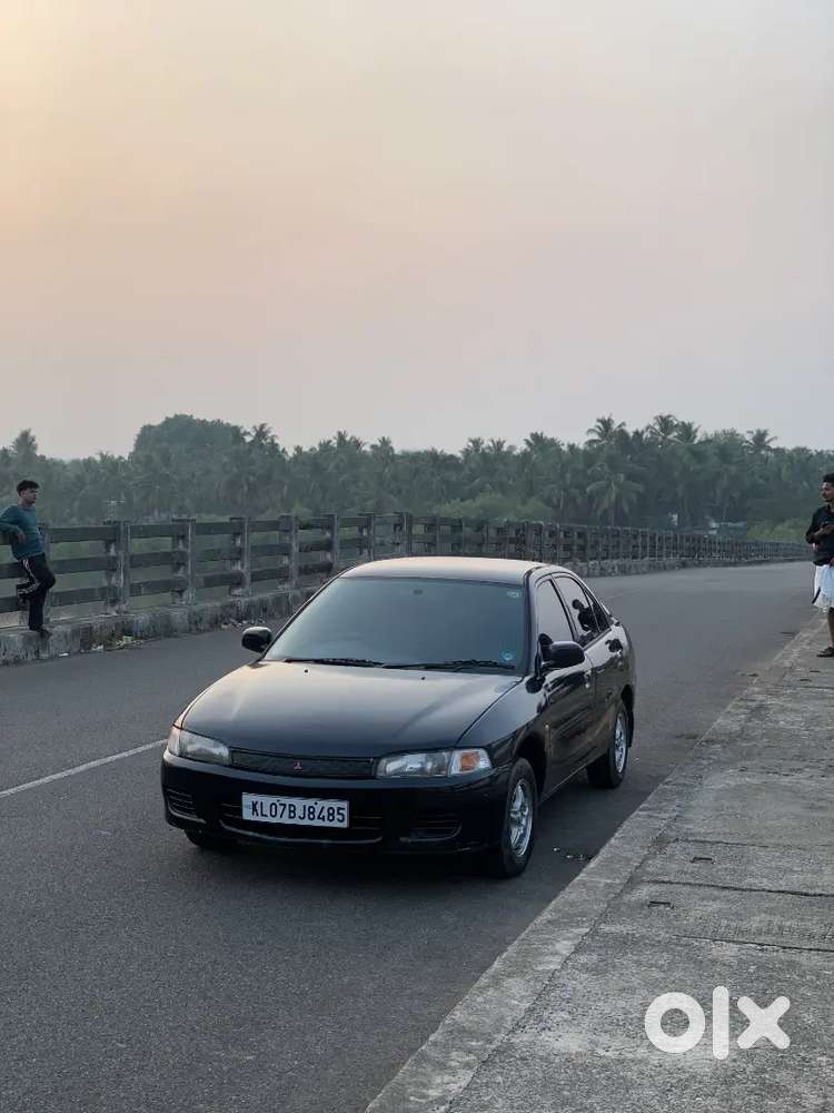 Mitsubishi Lancer 2001