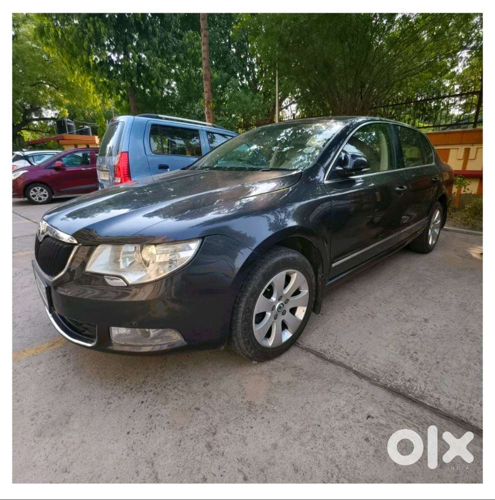 Skoda Superb Sunroof Elegance 1.8 Tsi