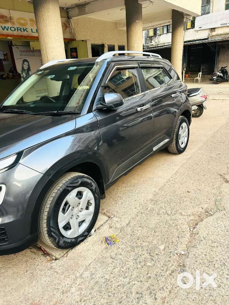 Hyundai Venue 2023 Petrol