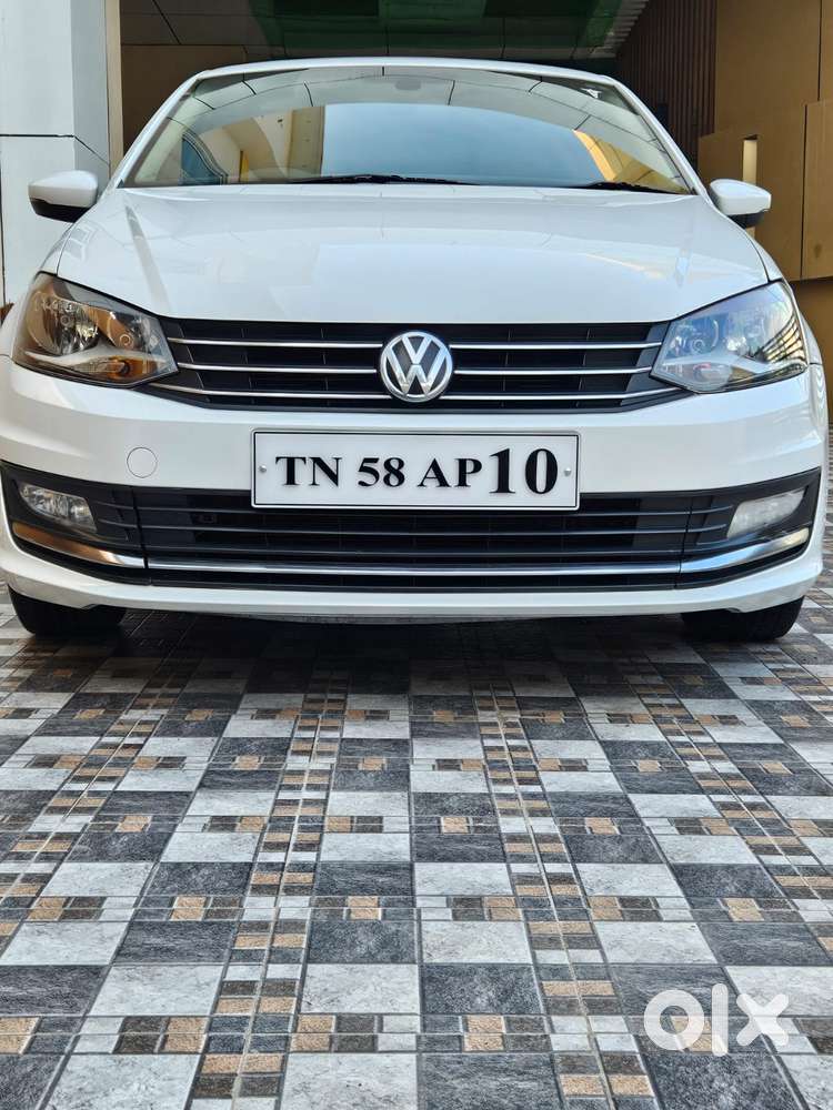Volkswagen Vento 1.5 Highline Plus At 16 Alloy, 2017, Petrol