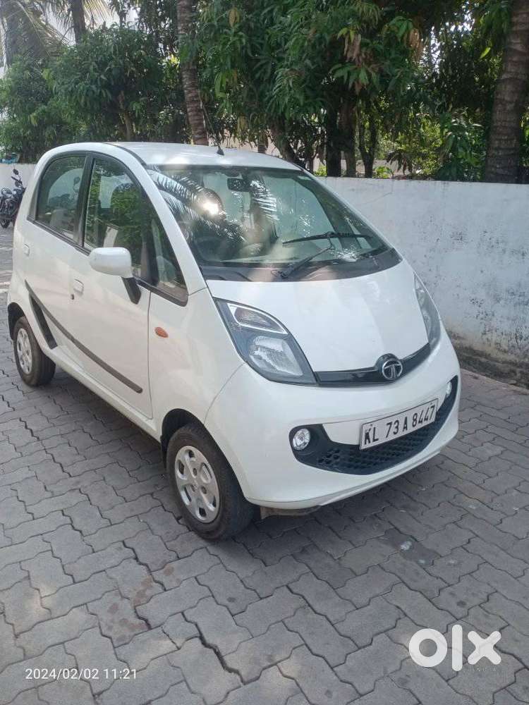 Tata Nano Genx Xta, 2016, Petrol