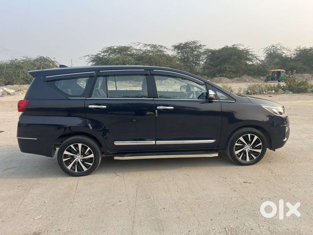 Toyota Innova Crysta