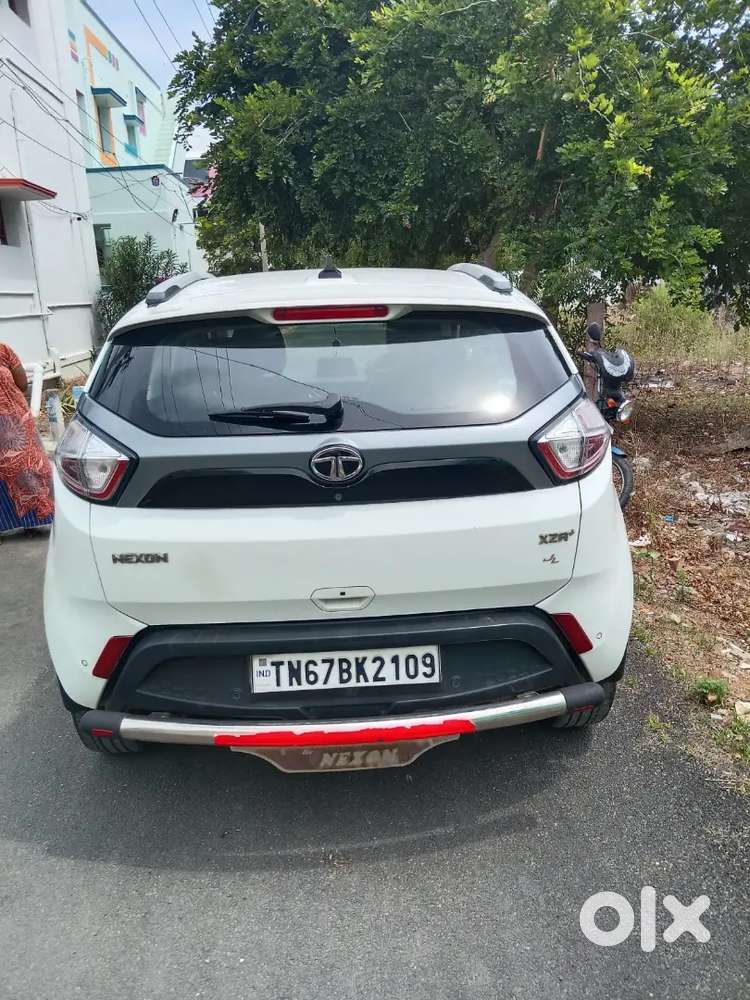 Tata Nexon 2020 Variant, Showroom Service Record
