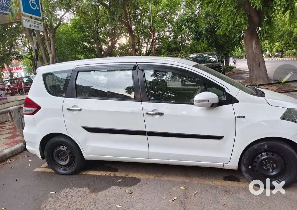 Maruti Suzuki Ertiga 2016 Diesel 192969 Km Driven